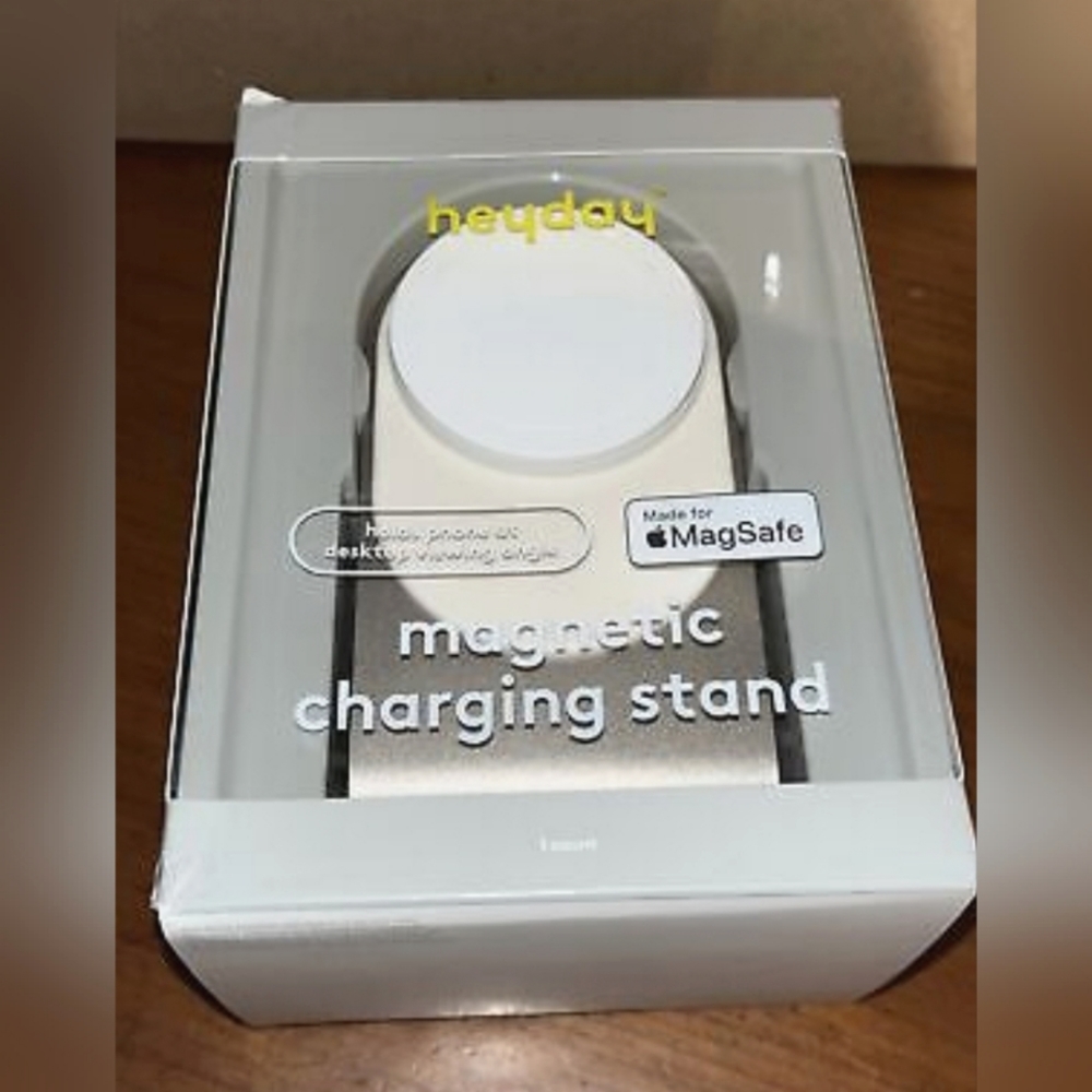 NIB megnetic charging stand for iPhone